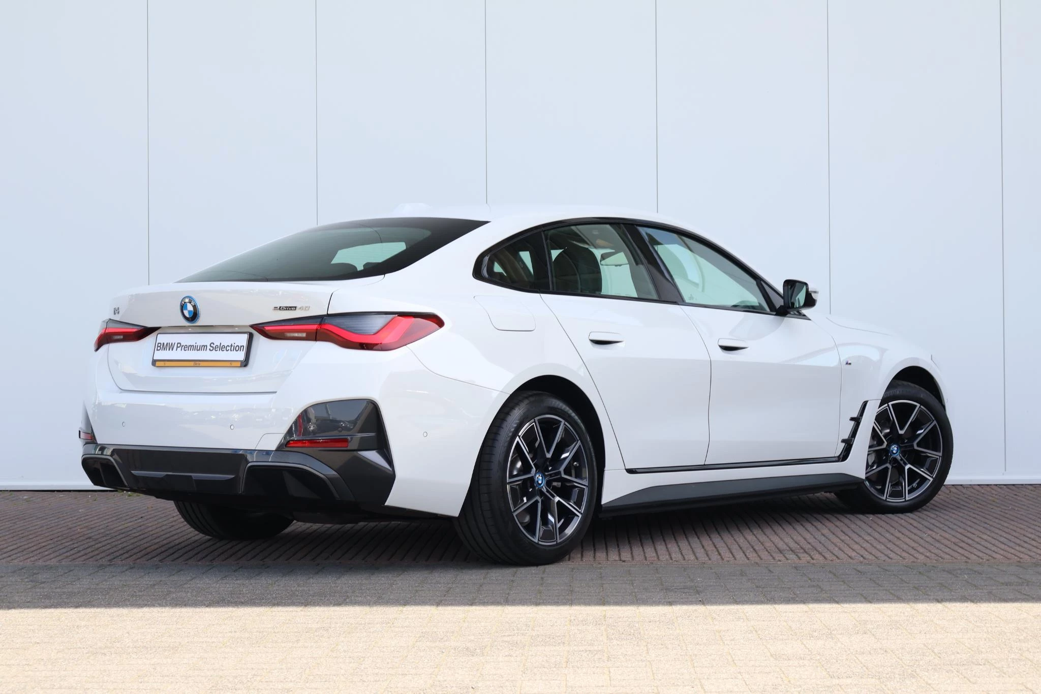Hoofdafbeelding BMW i4