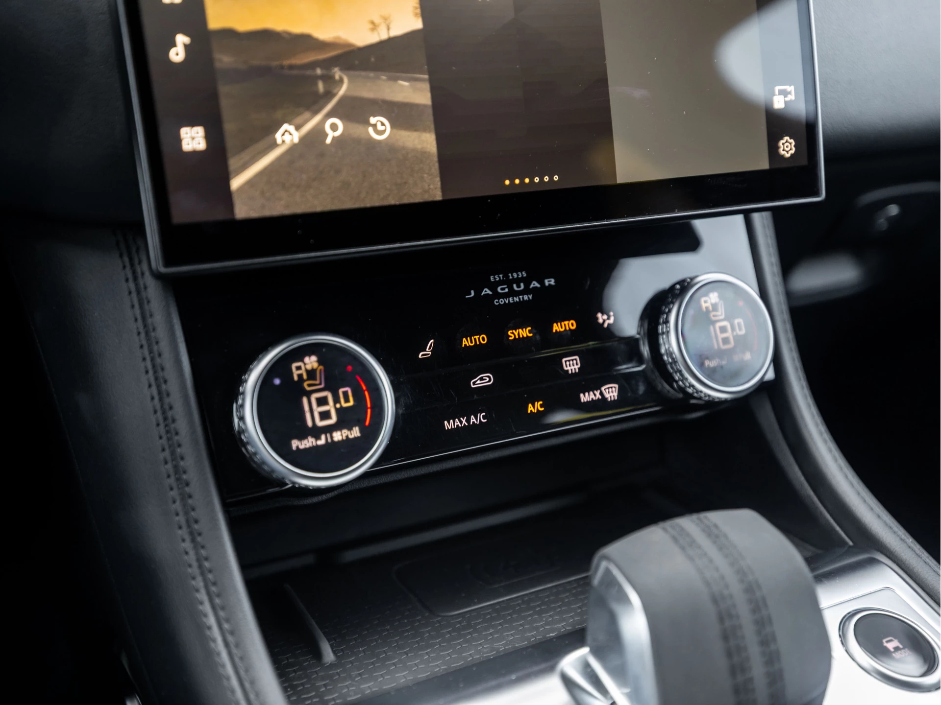 Hoofdafbeelding Jaguar F-PACE
