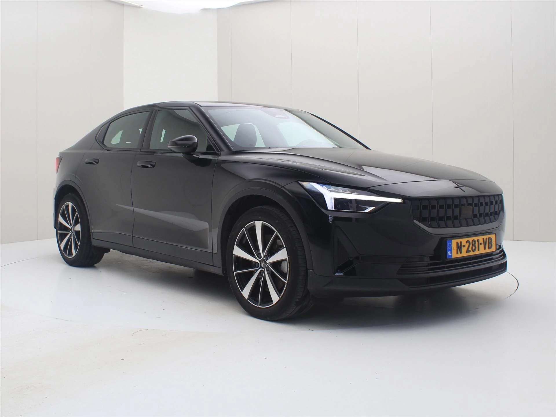 Hoofdafbeelding Polestar 2