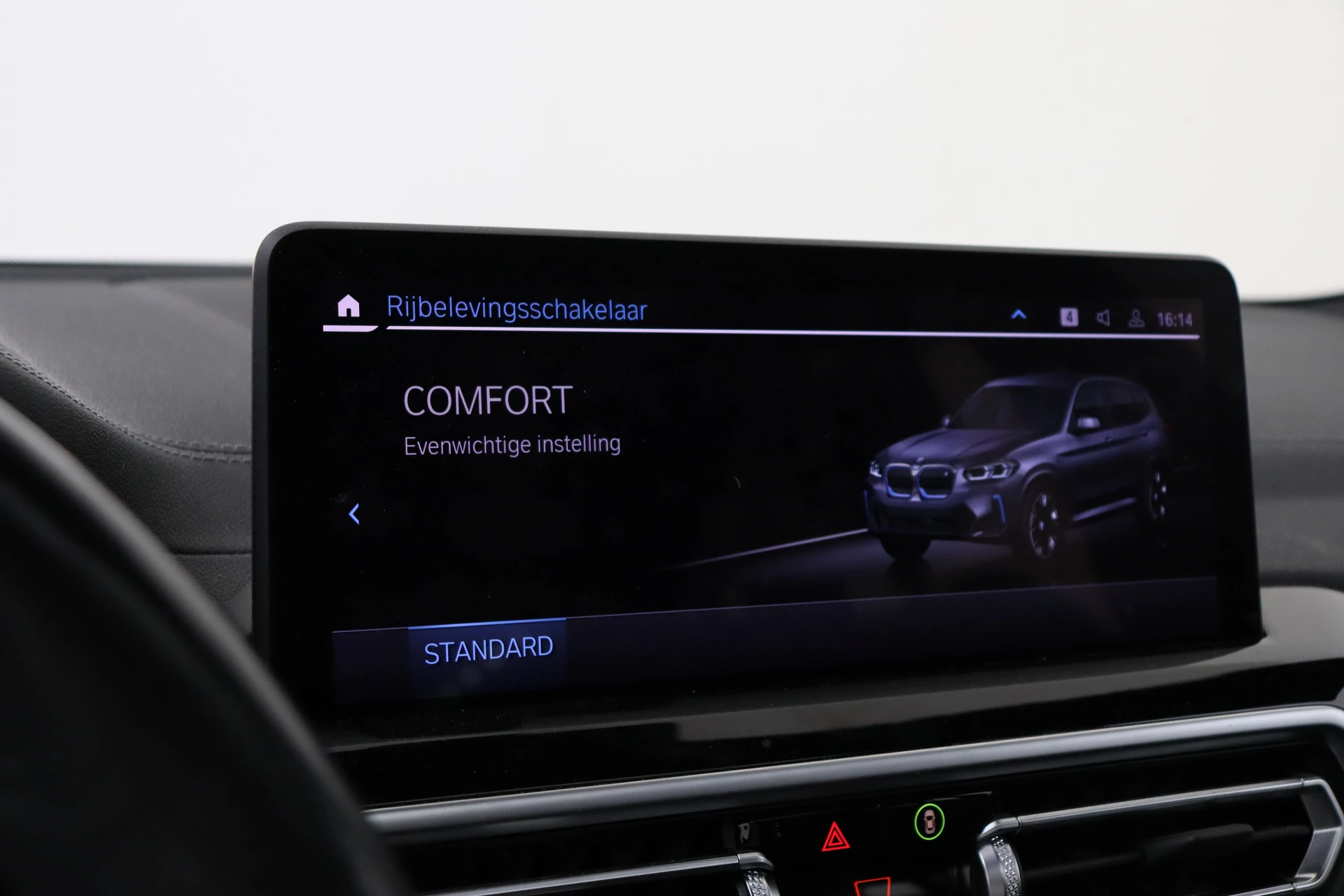 Hoofdafbeelding BMW iX3