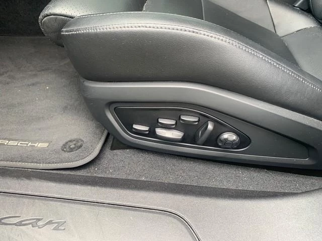 Hoofdafbeelding Porsche Taycan