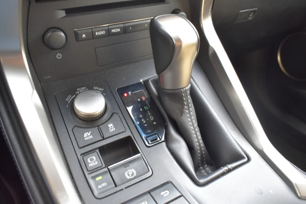 Hoofdafbeelding Lexus NX