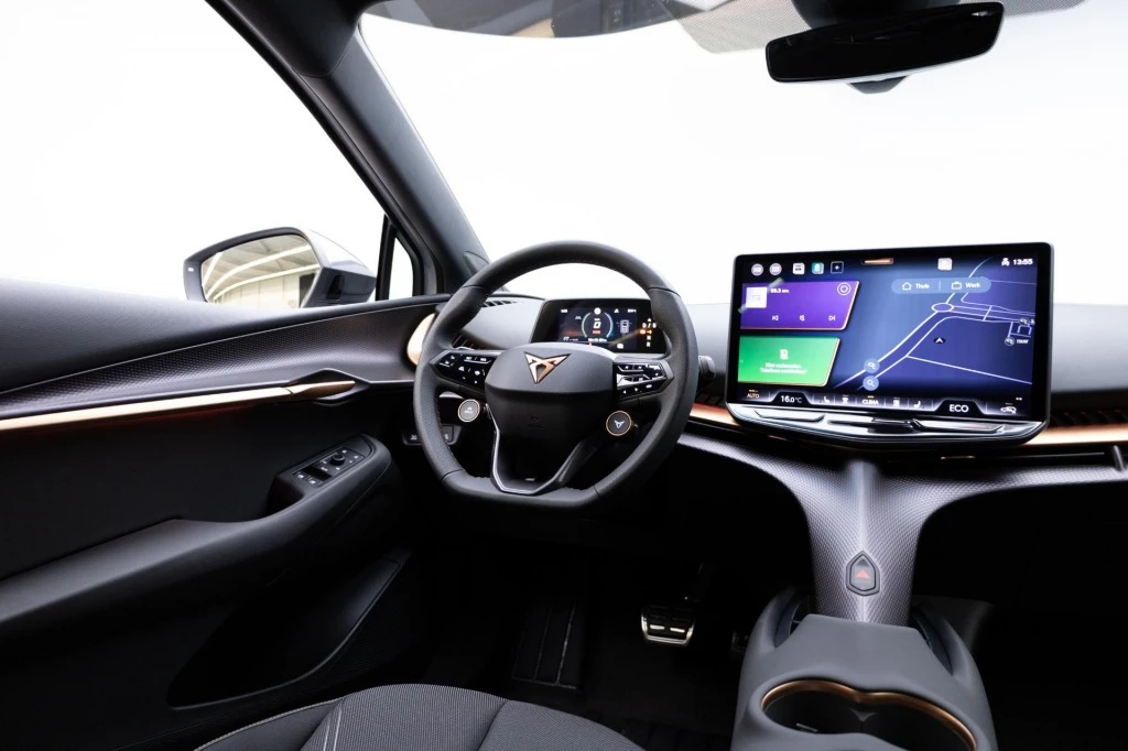 Hoofdafbeelding CUPRA Tavascan
