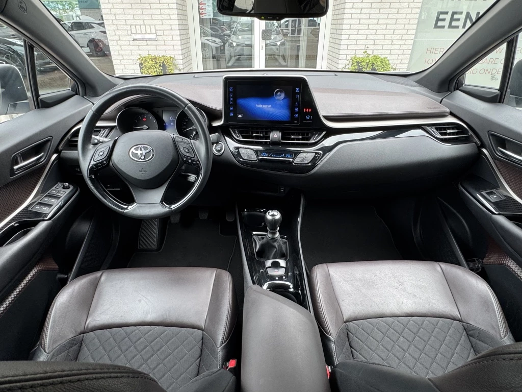 Hoofdafbeelding Toyota C-HR