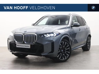 BMW X5 xDrive50e High Executive M Sport Automaat / Trekhaak / Panoramadak / Comfortstoelen / Comfort Access / Soft-Close / Stoelventilatie / Parking Assistant Professional