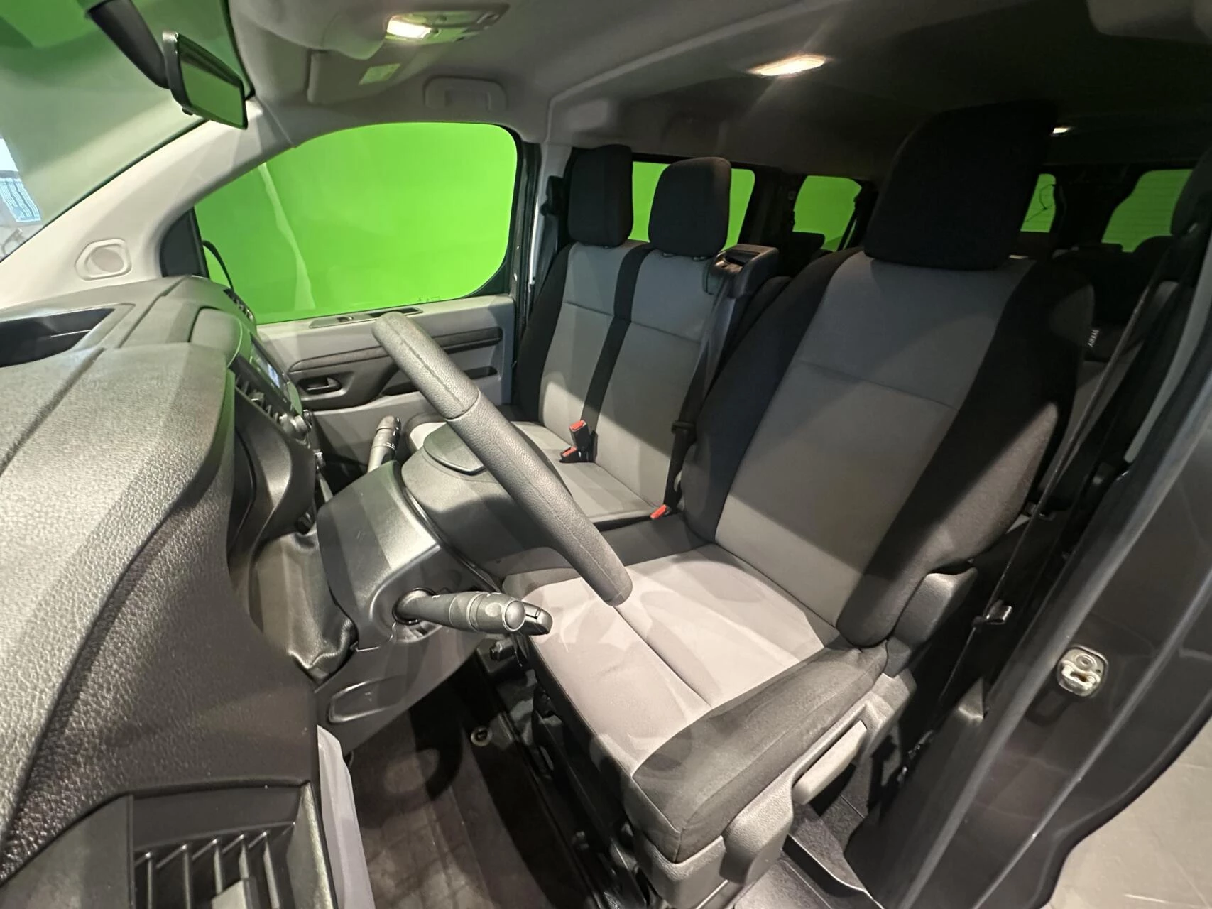 Hoofdafbeelding Peugeot Traveller