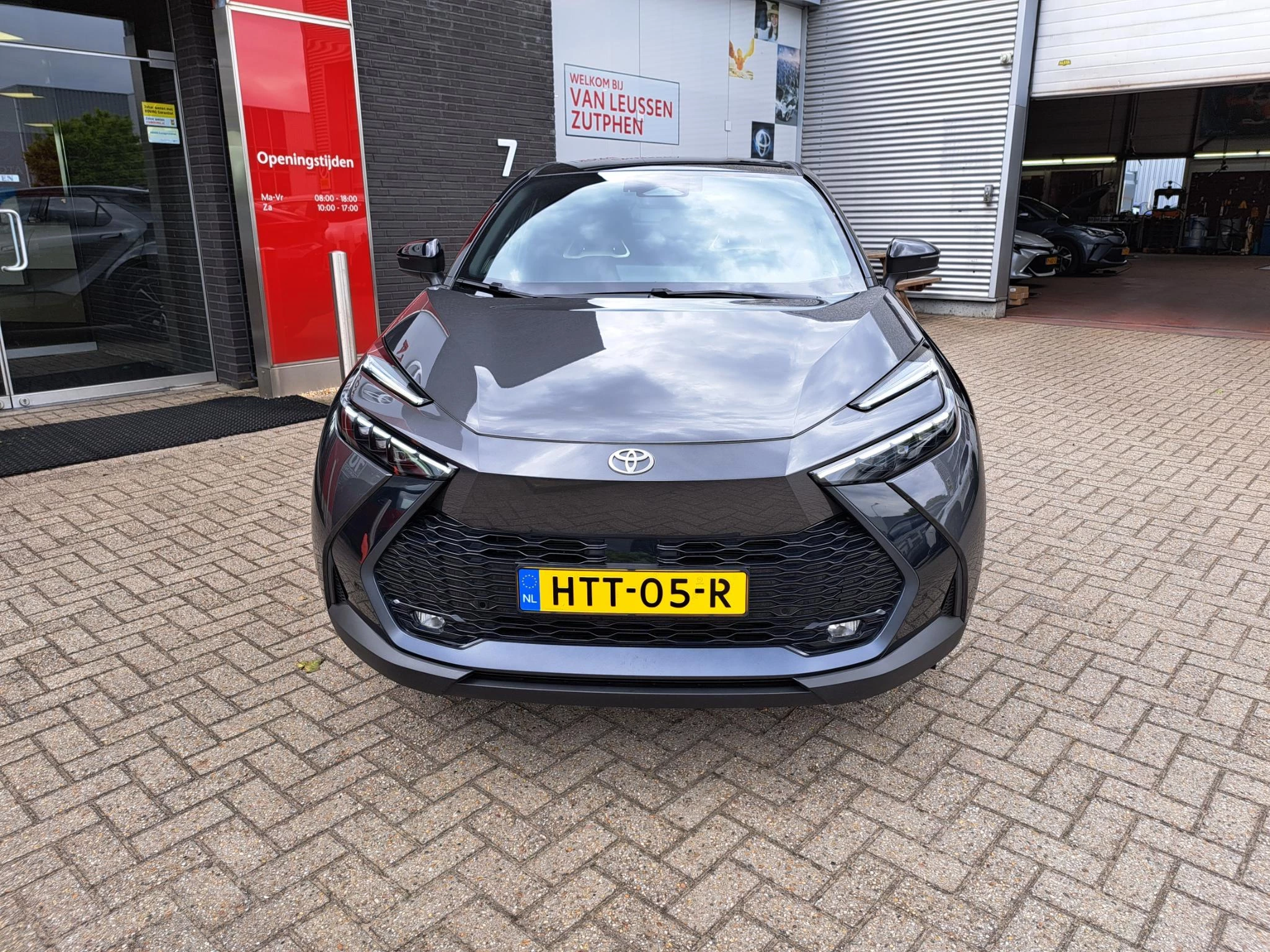 Hoofdafbeelding Toyota C-HR