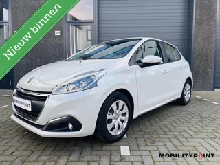 Peugeot 208 1.2 VTI Blue Lion | 5Drs | Navi | PDC | LED