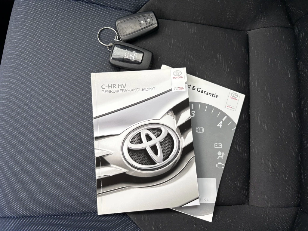 Hoofdafbeelding Toyota C-HR