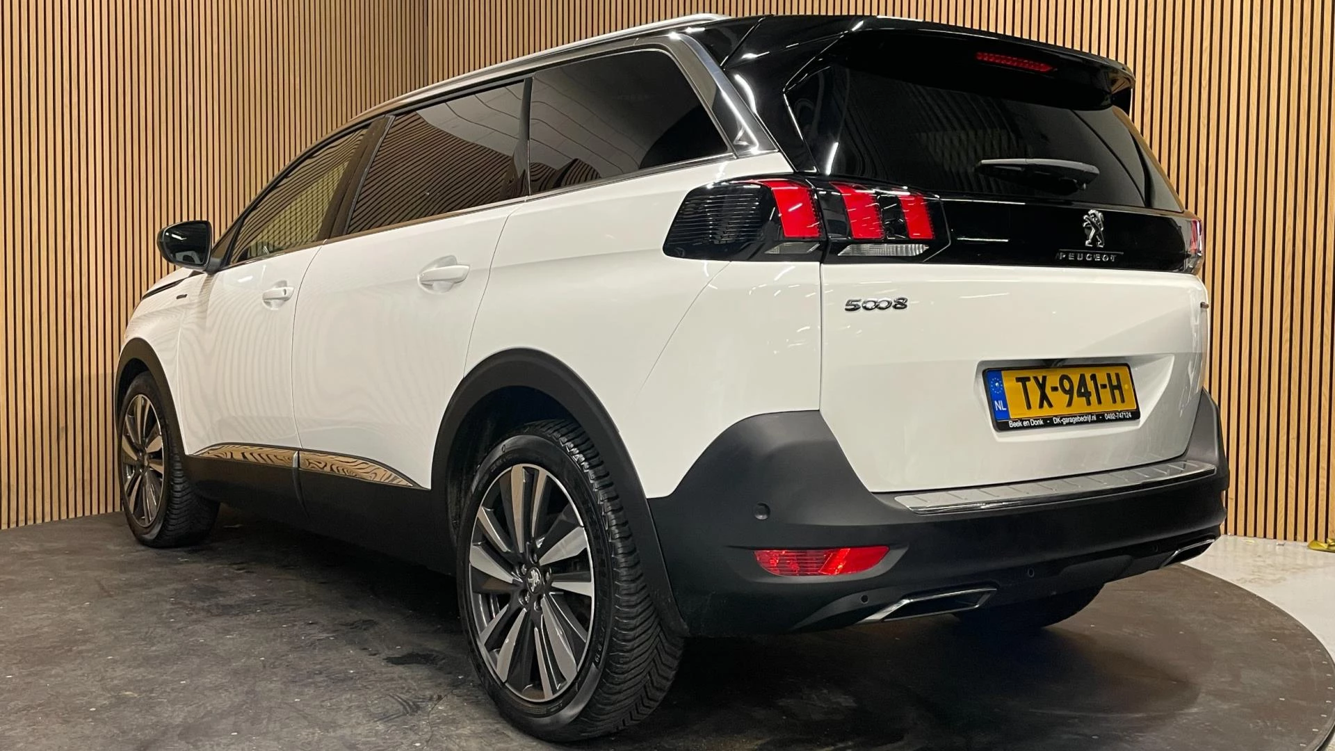 Hoofdafbeelding Peugeot 5008