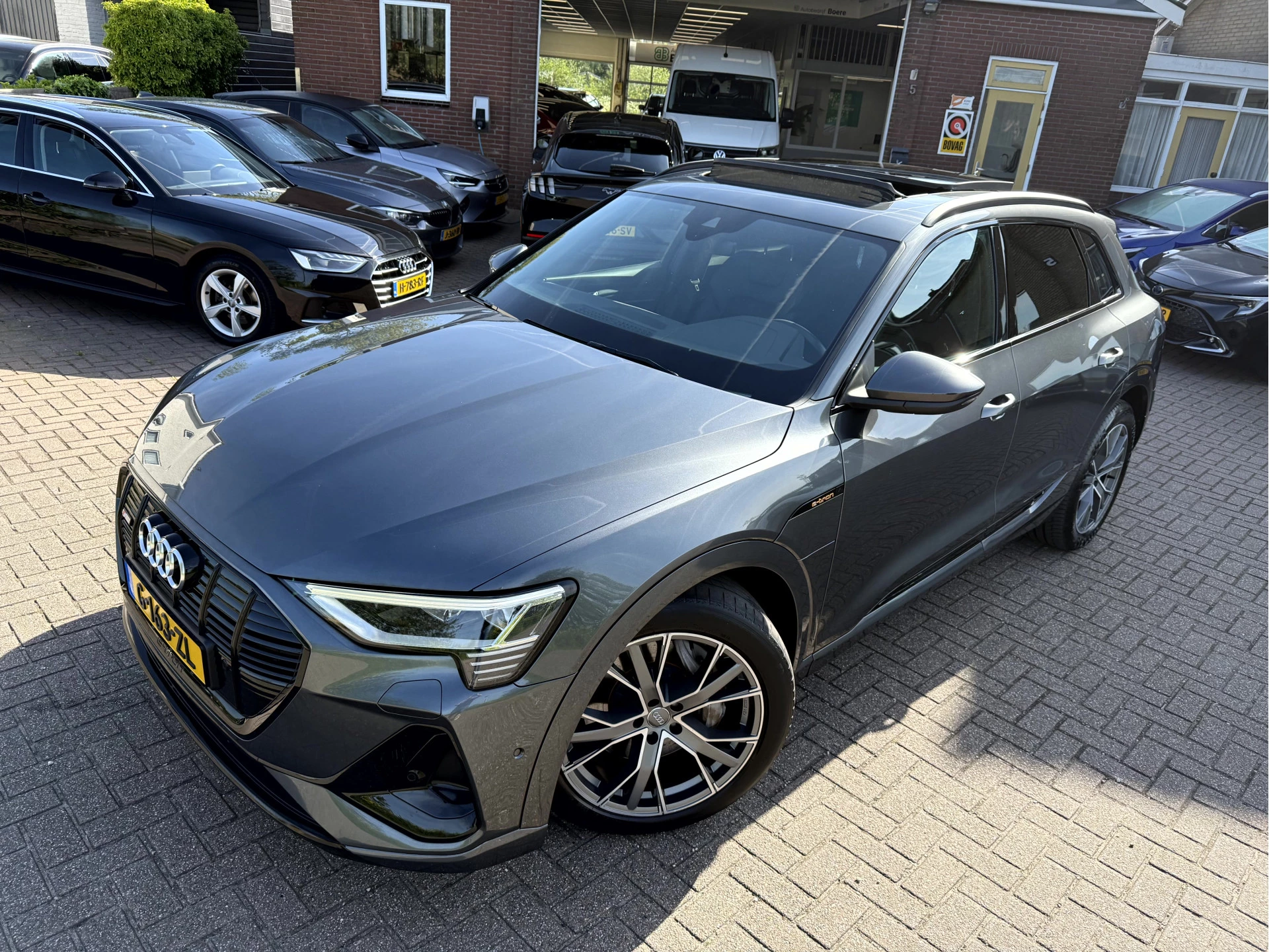 Hoofdafbeelding Audi e-tron