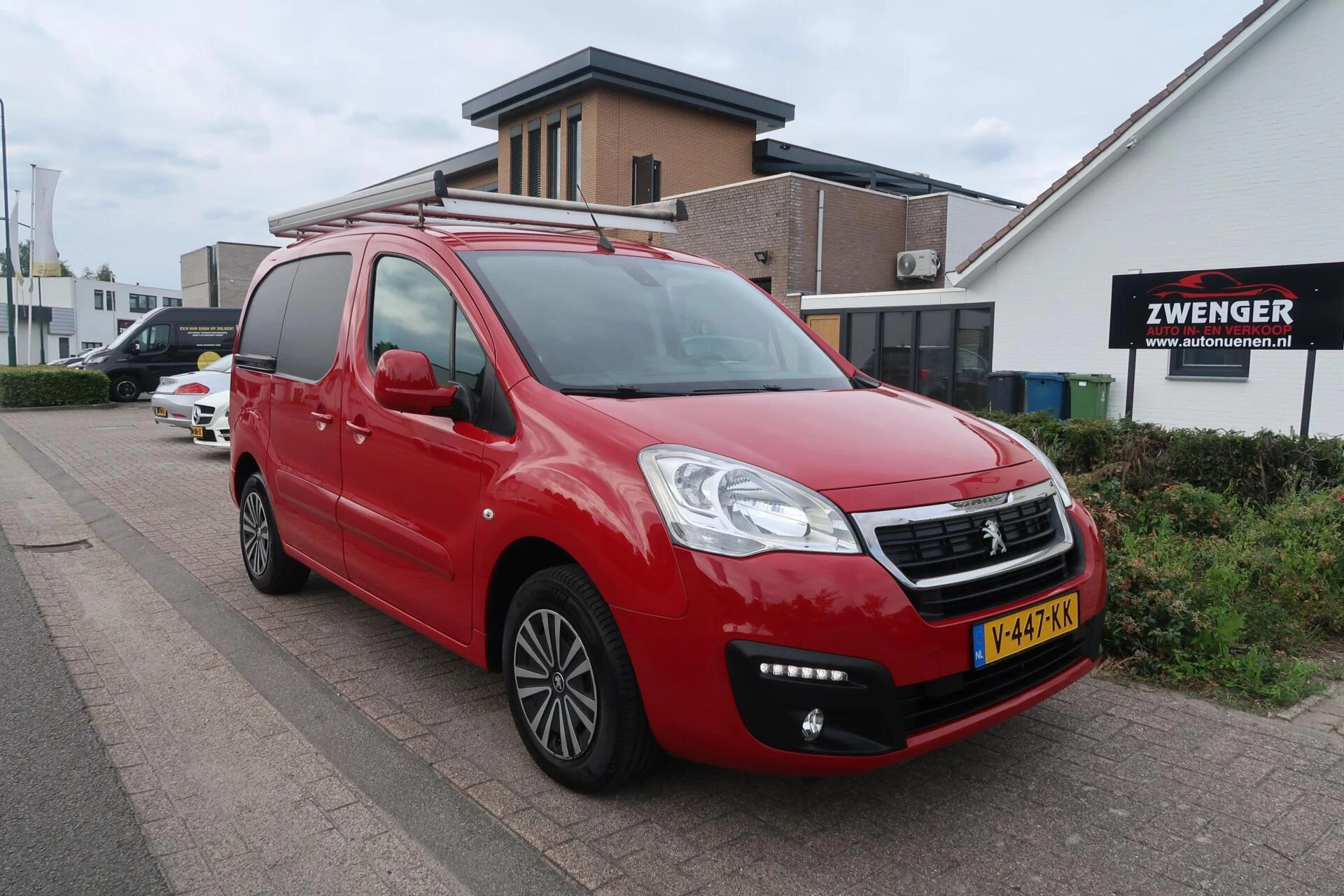 Hoofdafbeelding Peugeot Partner