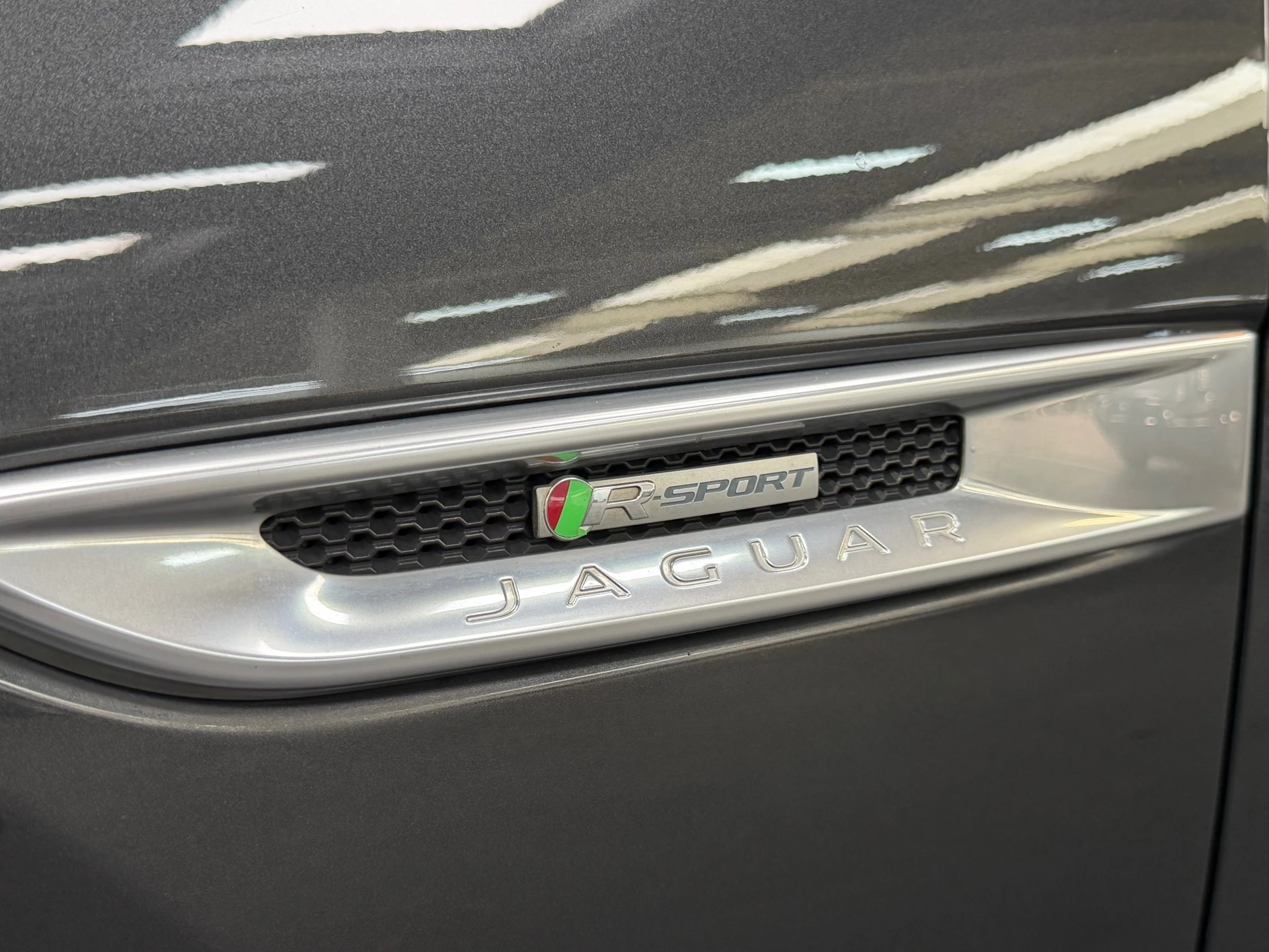 Hoofdafbeelding Jaguar XE