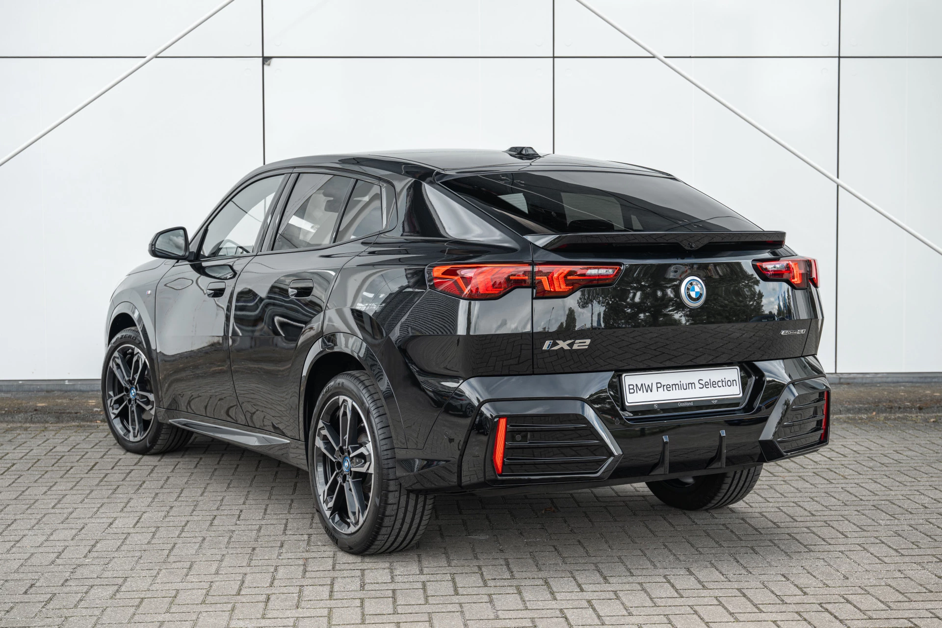 Hoofdafbeelding BMW iX2