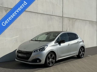 Hoofdafbeelding Peugeot 208 Peugeot 208 1.2 GT-line - autom - pano - navi - cam - CarPla