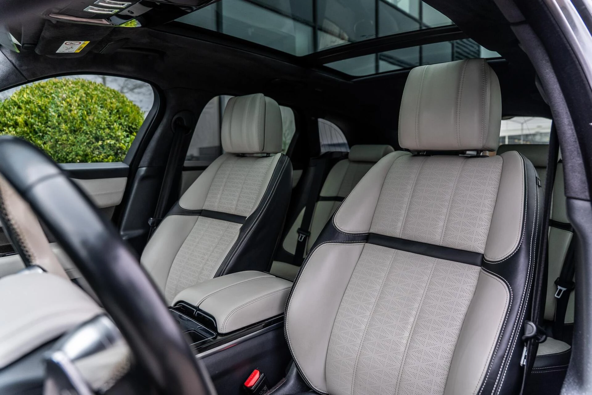 Hoofdafbeelding Land Rover Range Rover Velar