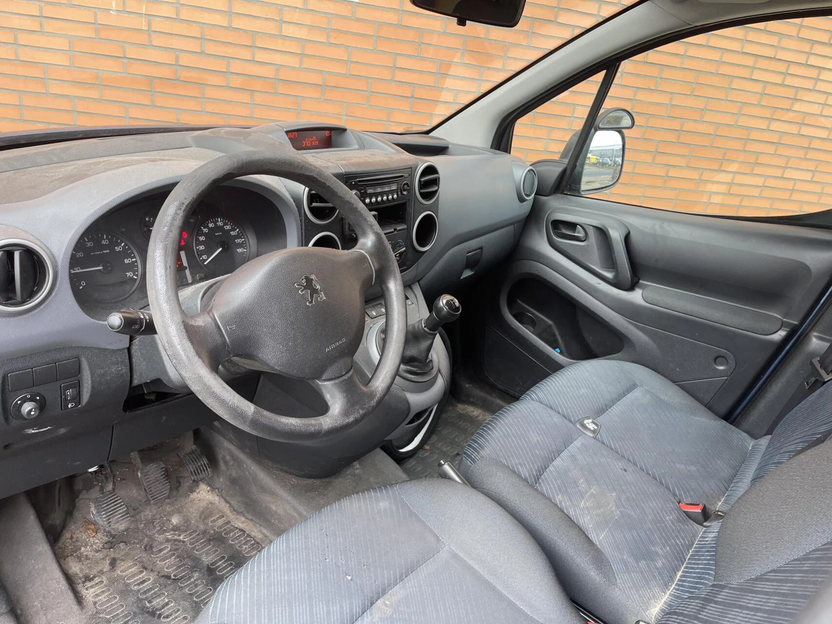 Hoofdafbeelding Peugeot Partner