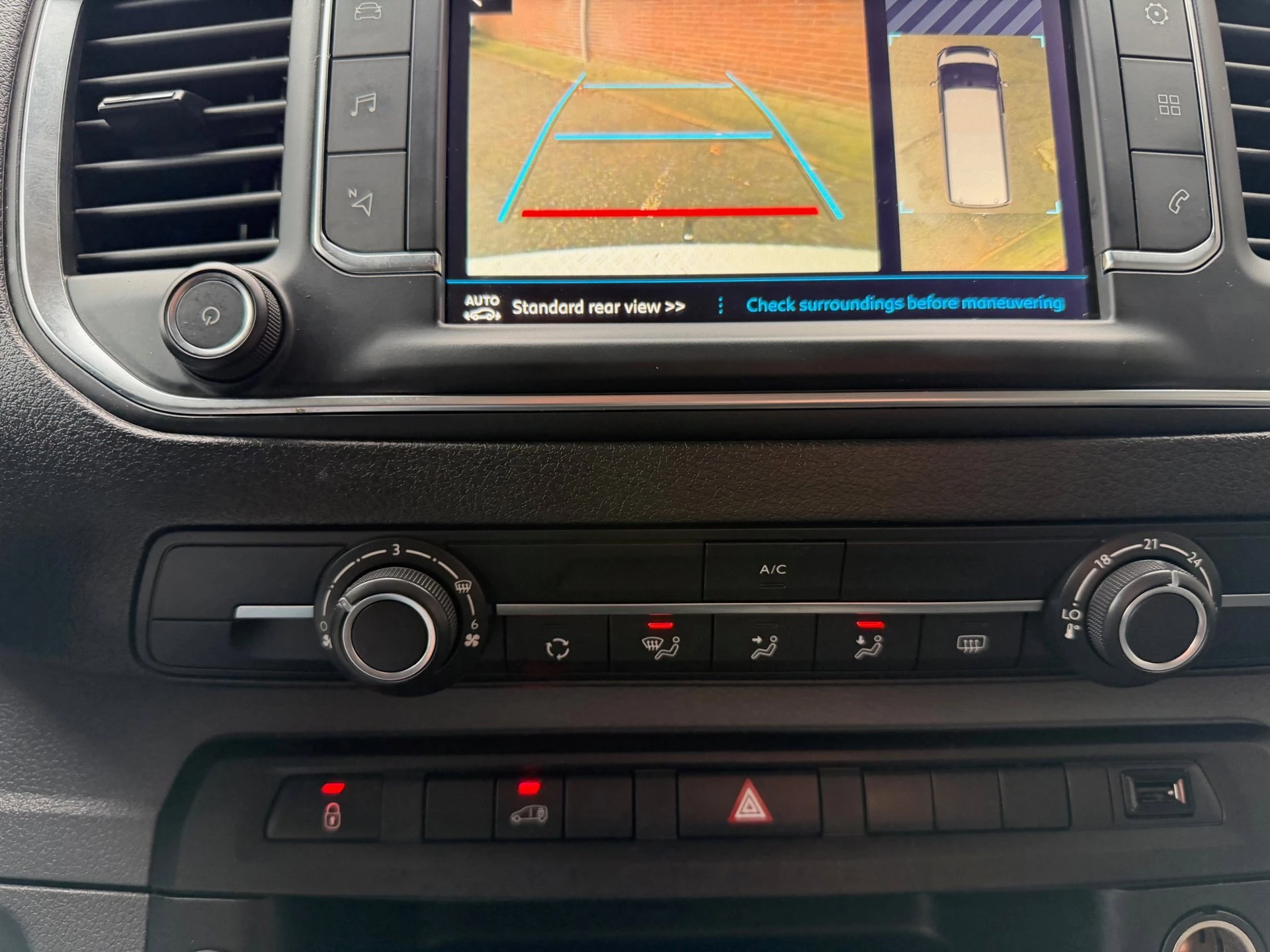 Hoofdafbeelding Peugeot Expert