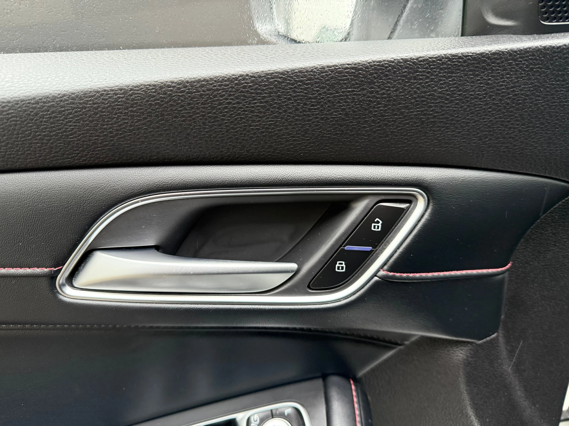 Hoofdafbeelding MG HS