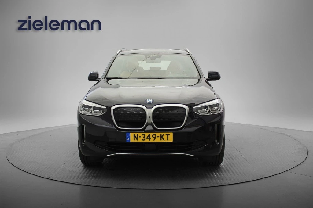 Hoofdafbeelding BMW iX3