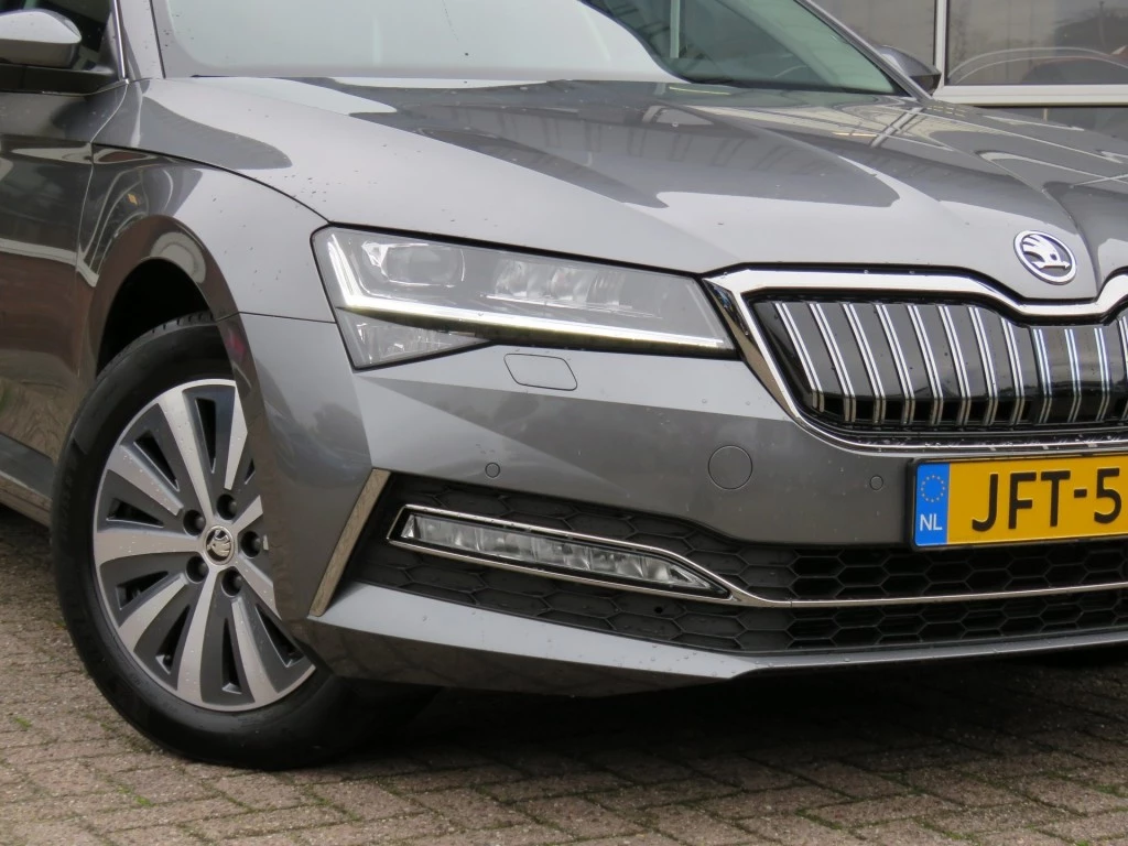 Hoofdafbeelding Škoda Superb