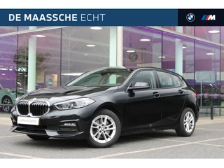 BMW 1 Serie 118i Sport Line Automaat / Sportstoelen / Head-Up / Stoelverwarming / LED / Live Cockpit Professional