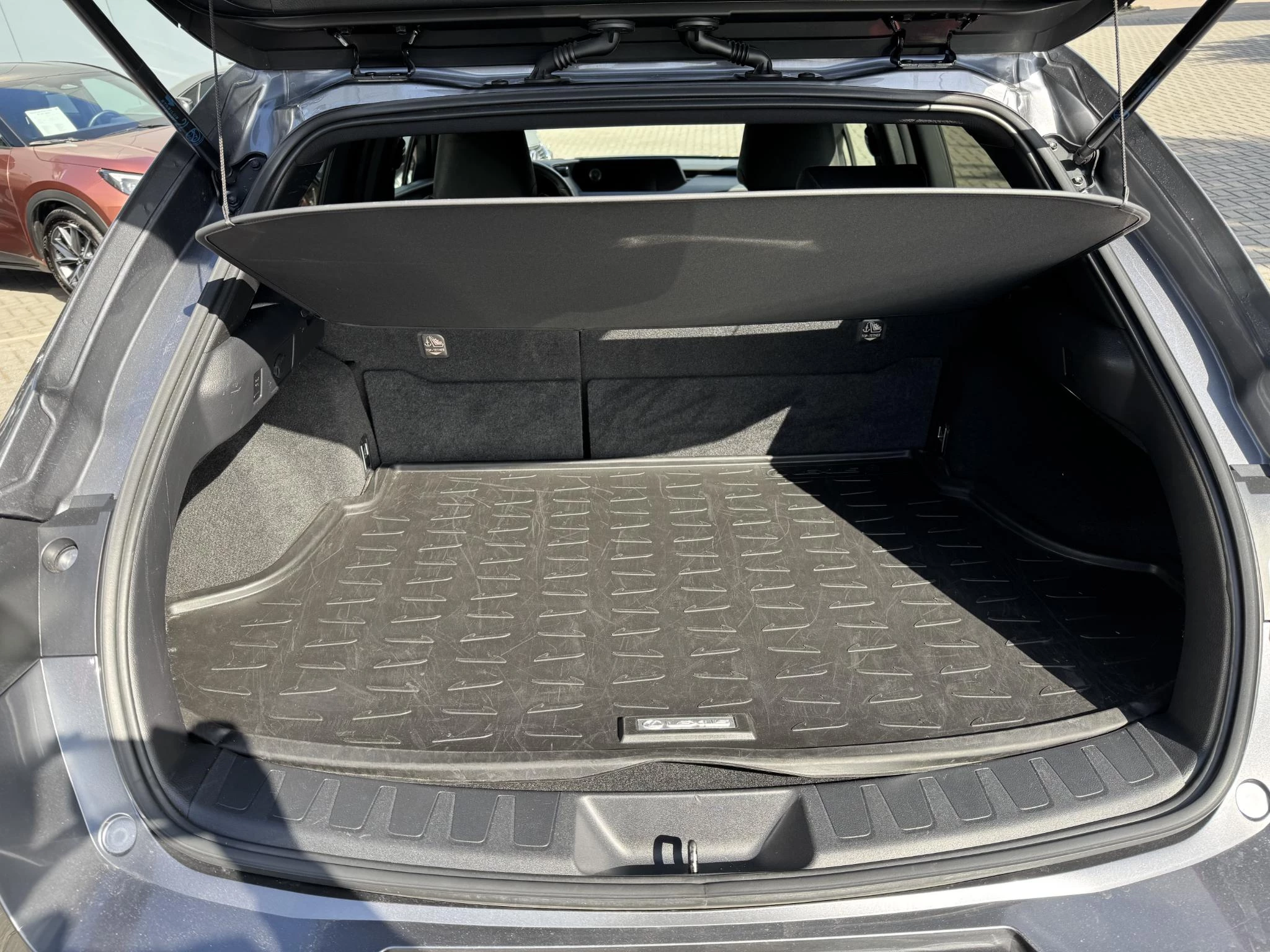 Hoofdafbeelding Lexus UX