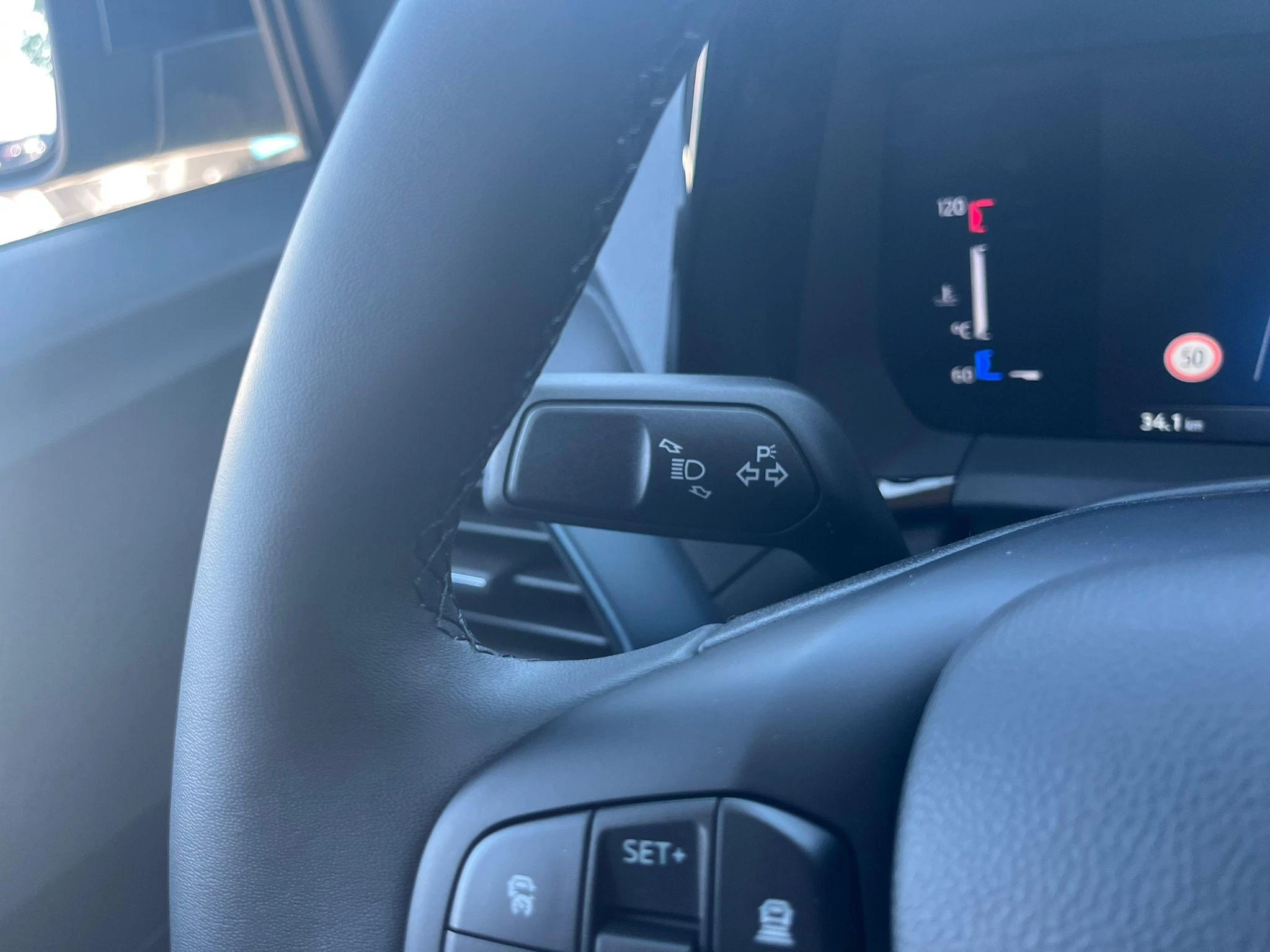 Hoofdafbeelding Ford Transit Courier