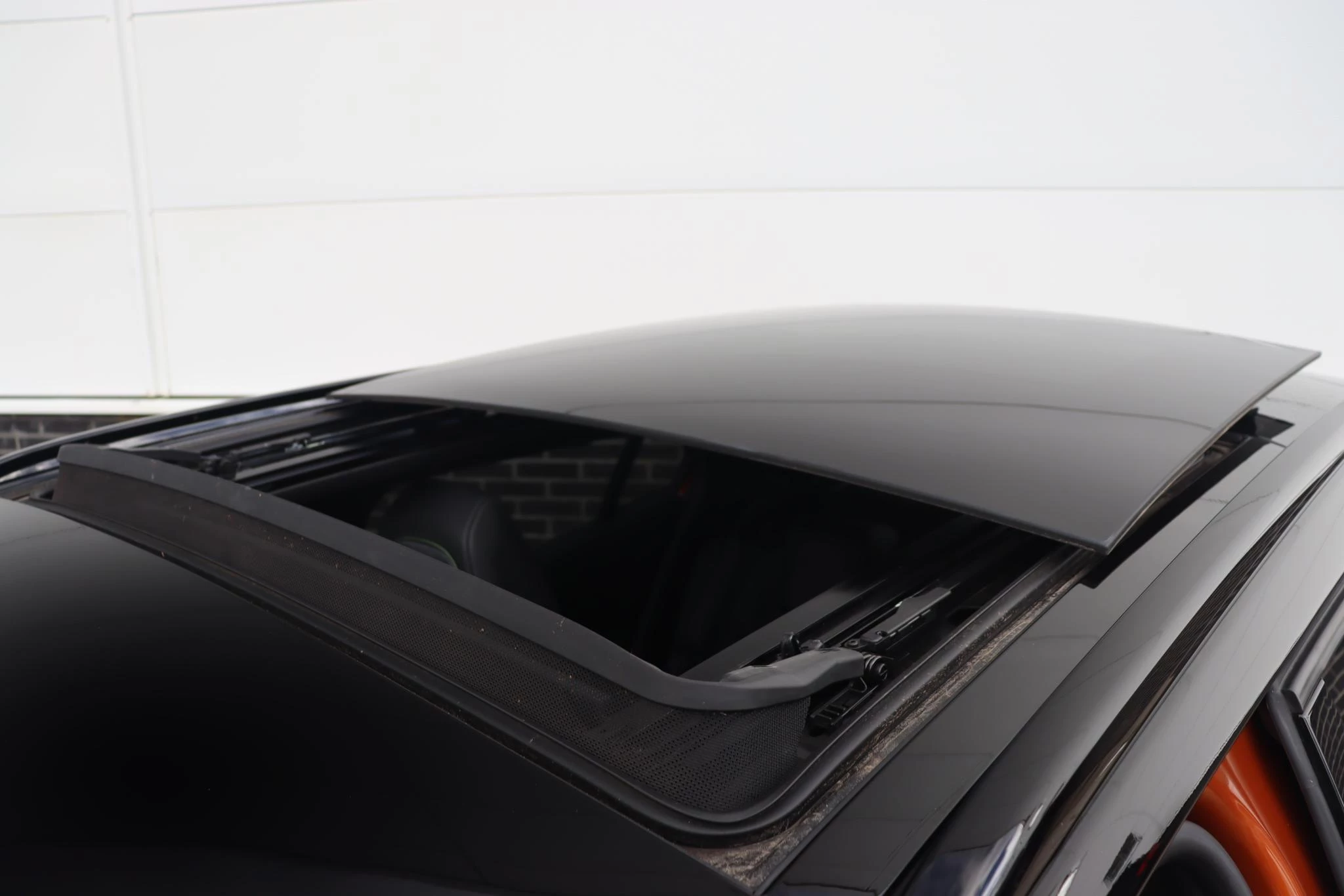 Hoofdafbeelding Peugeot e-2008