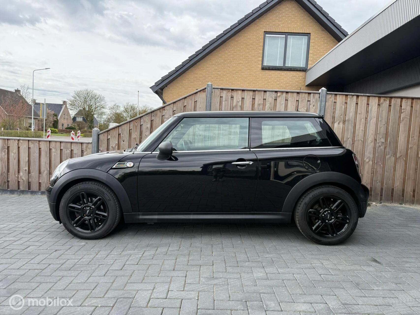 Hoofdafbeelding MINI One