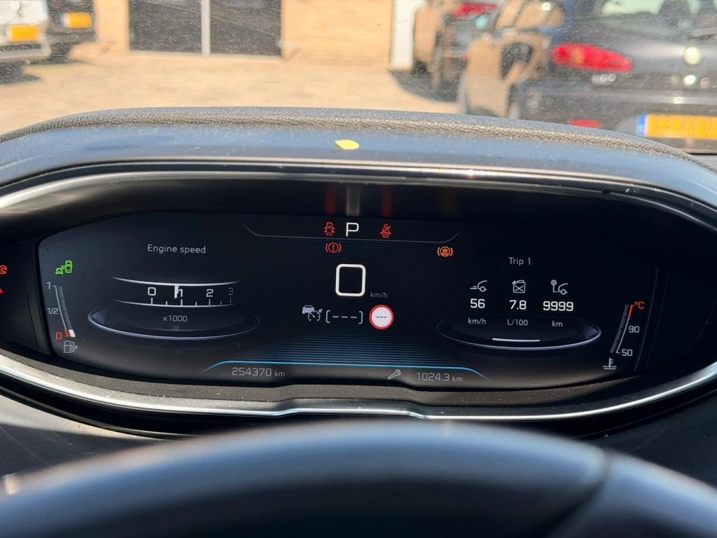 Hoofdafbeelding Peugeot 5008