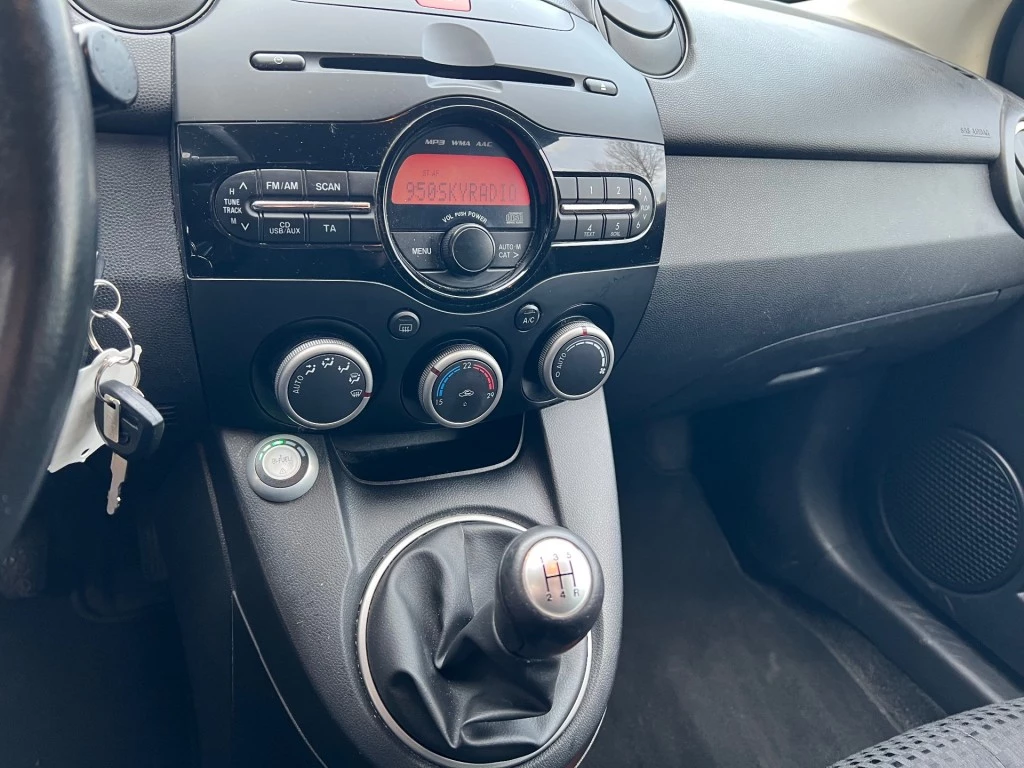 Hoofdafbeelding Mazda 2