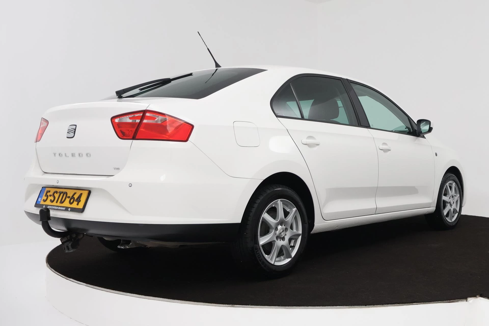 Hoofdafbeelding SEAT Toledo