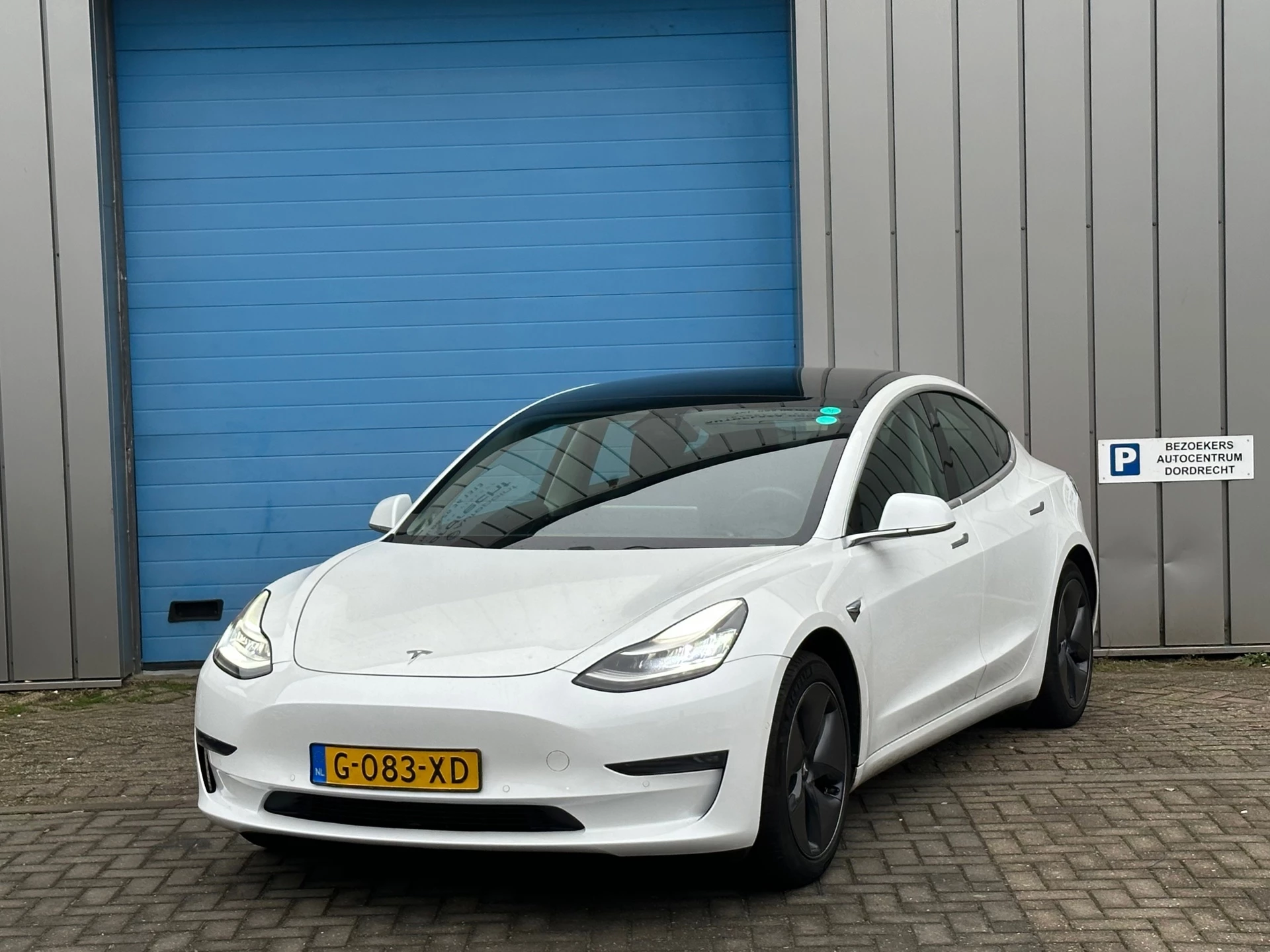 Hoofdafbeelding Tesla Model 3