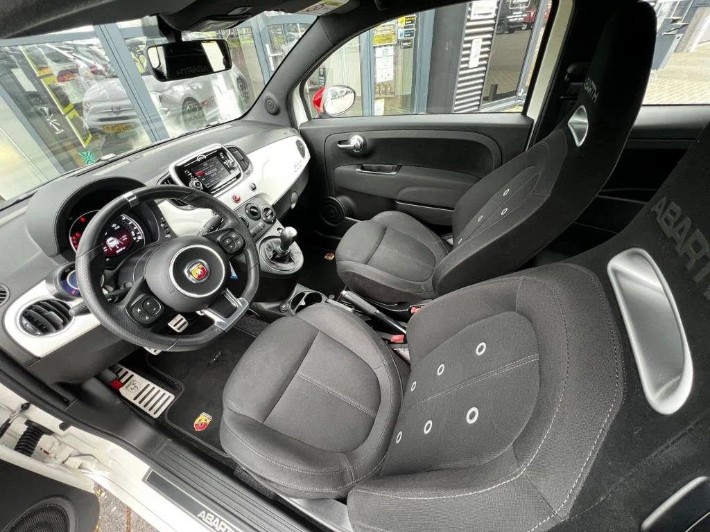 Hoofdafbeelding Abarth 595