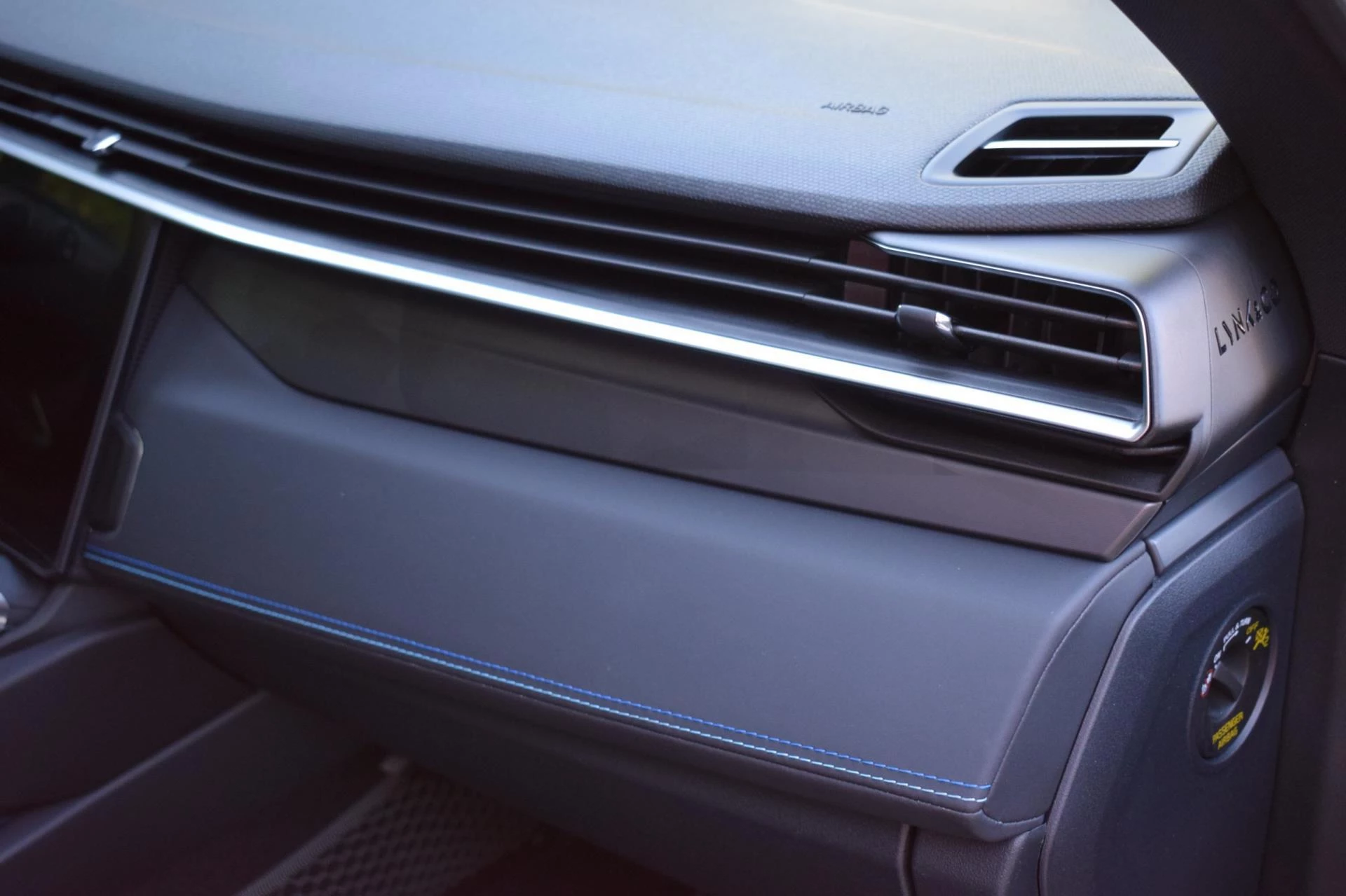 Hoofdafbeelding Lynk & Co 01