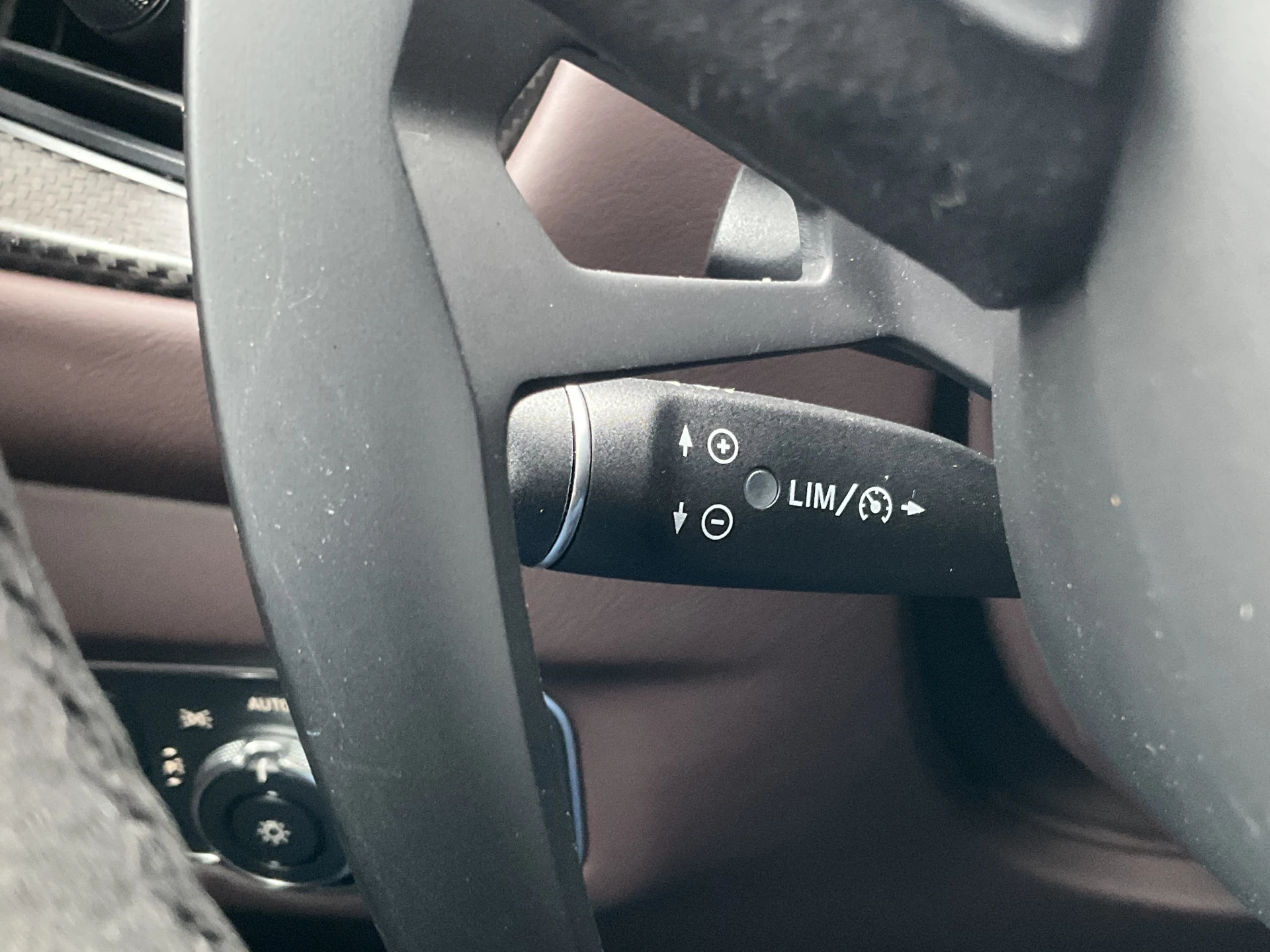 Hoofdafbeelding Aston Martin V8 Vantage