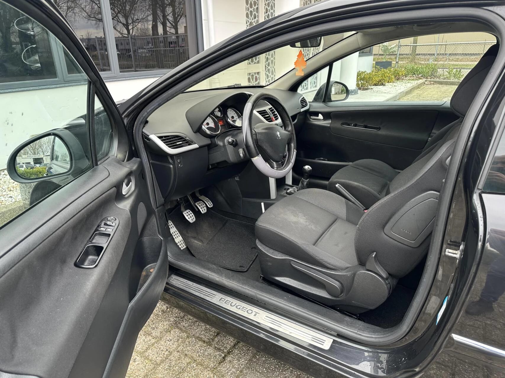 Hoofdafbeelding Peugeot 207