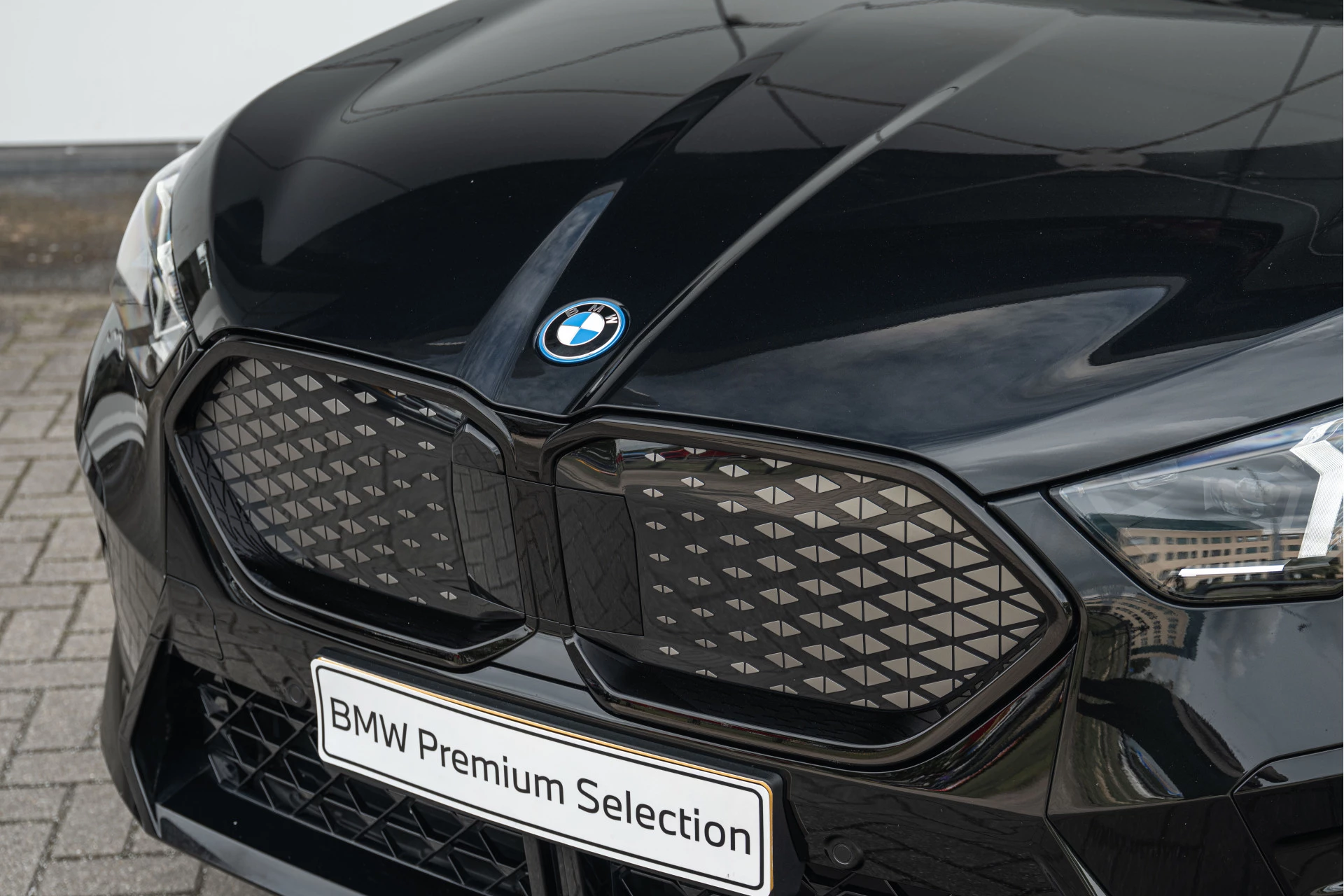 Hoofdafbeelding BMW iX2