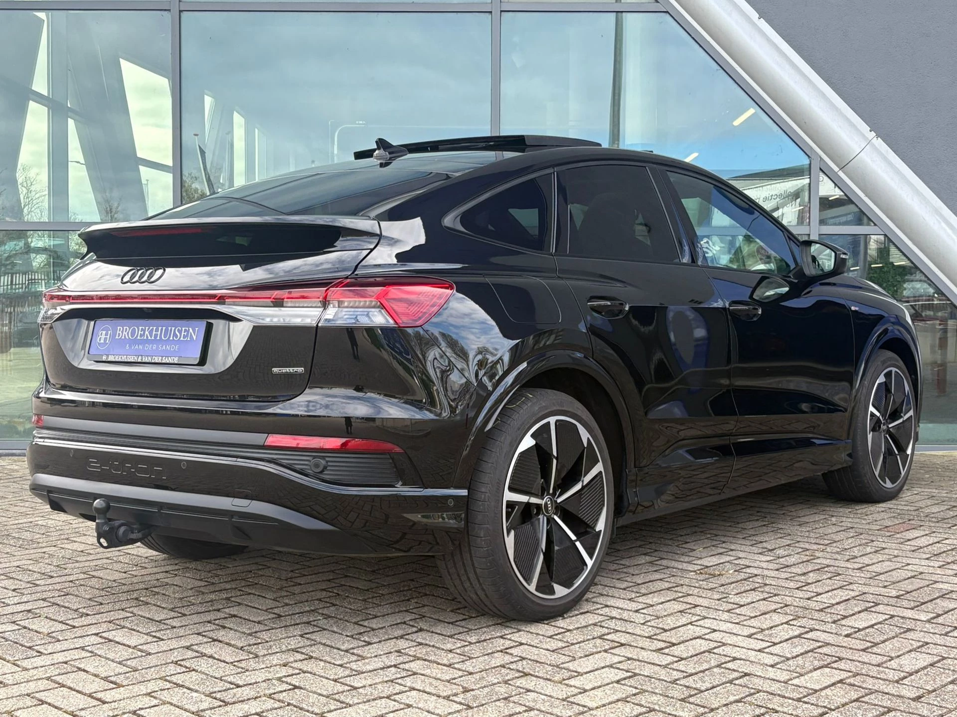 Hoofdafbeelding Audi Q4 Sportback e-tron