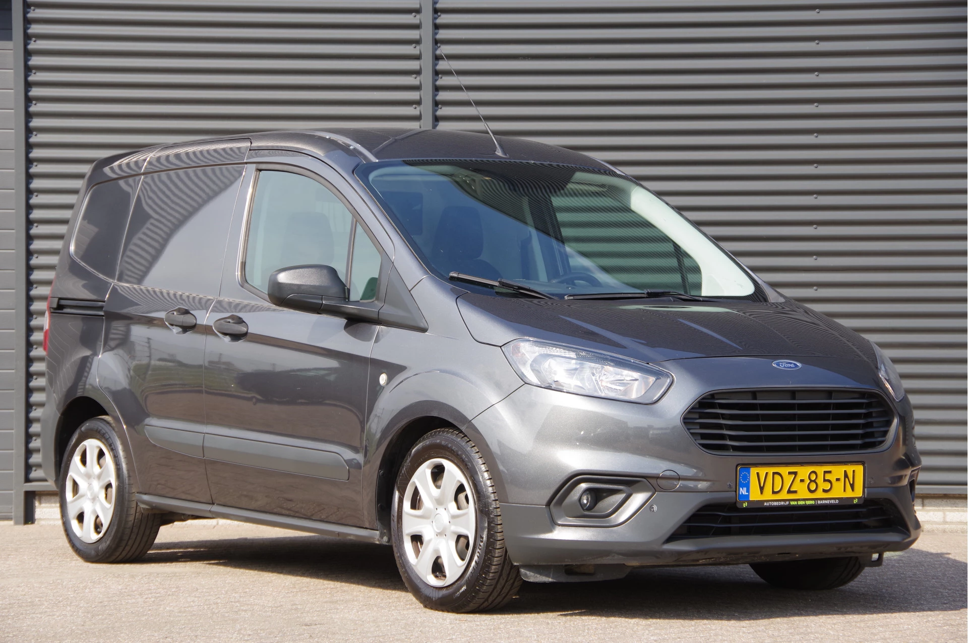 Hoofdafbeelding Ford Transit Courier