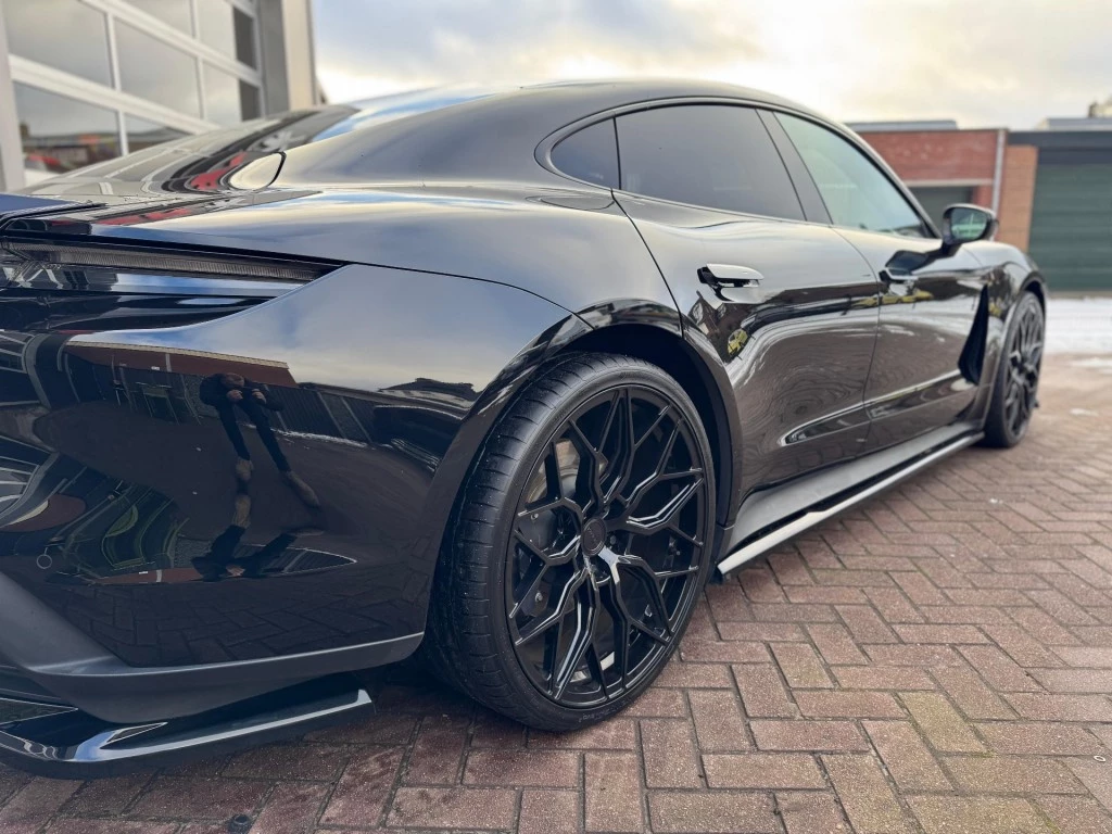 Hoofdafbeelding Porsche Taycan