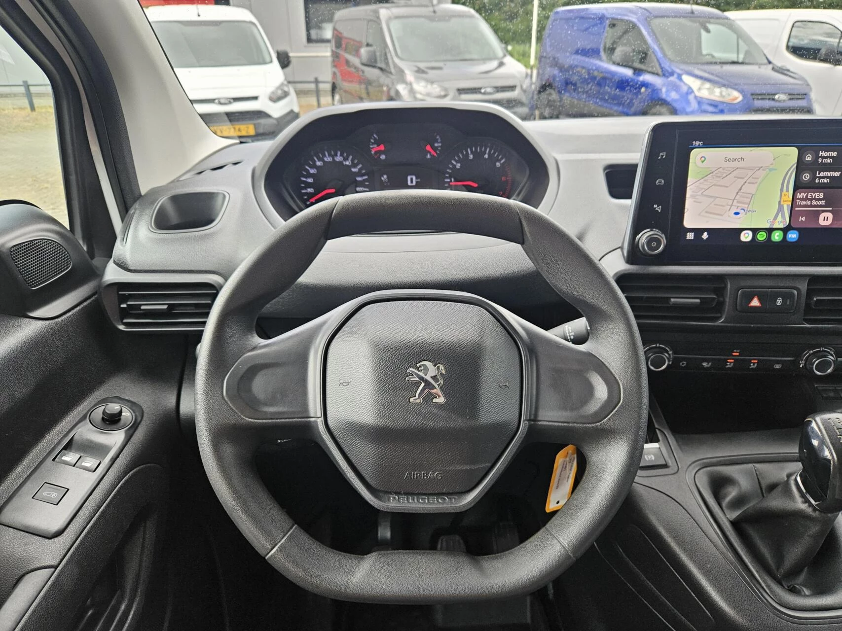 Hoofdafbeelding Peugeot Partner