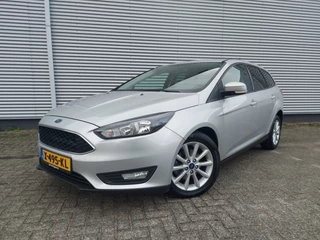 Hoofdafbeelding Ford Focus Ford Focus Wagon 1.0 Trend Automaat, airco,cruisecontrol,navigatie,
