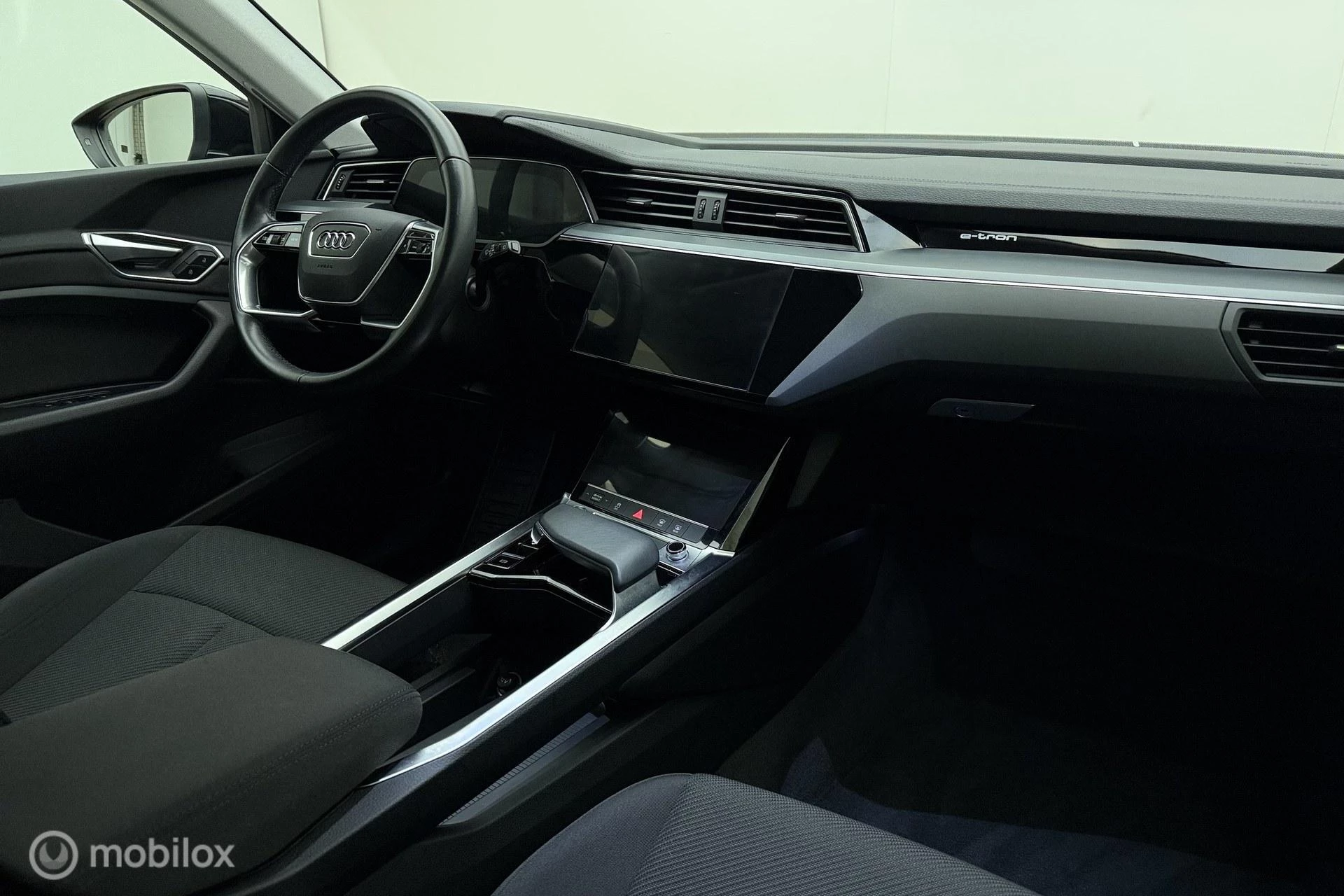 Hoofdafbeelding Audi e-tron