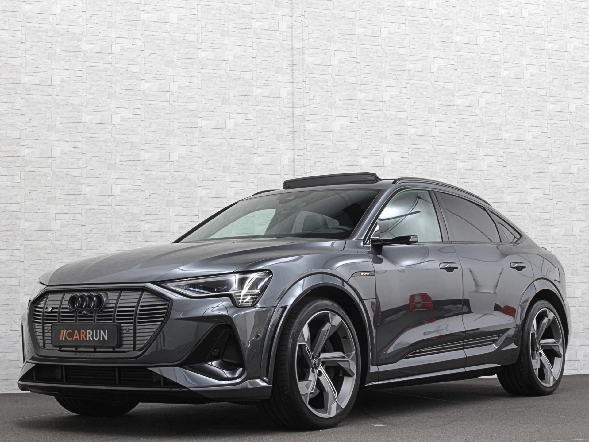 Hoofdafbeelding Audi e-tron