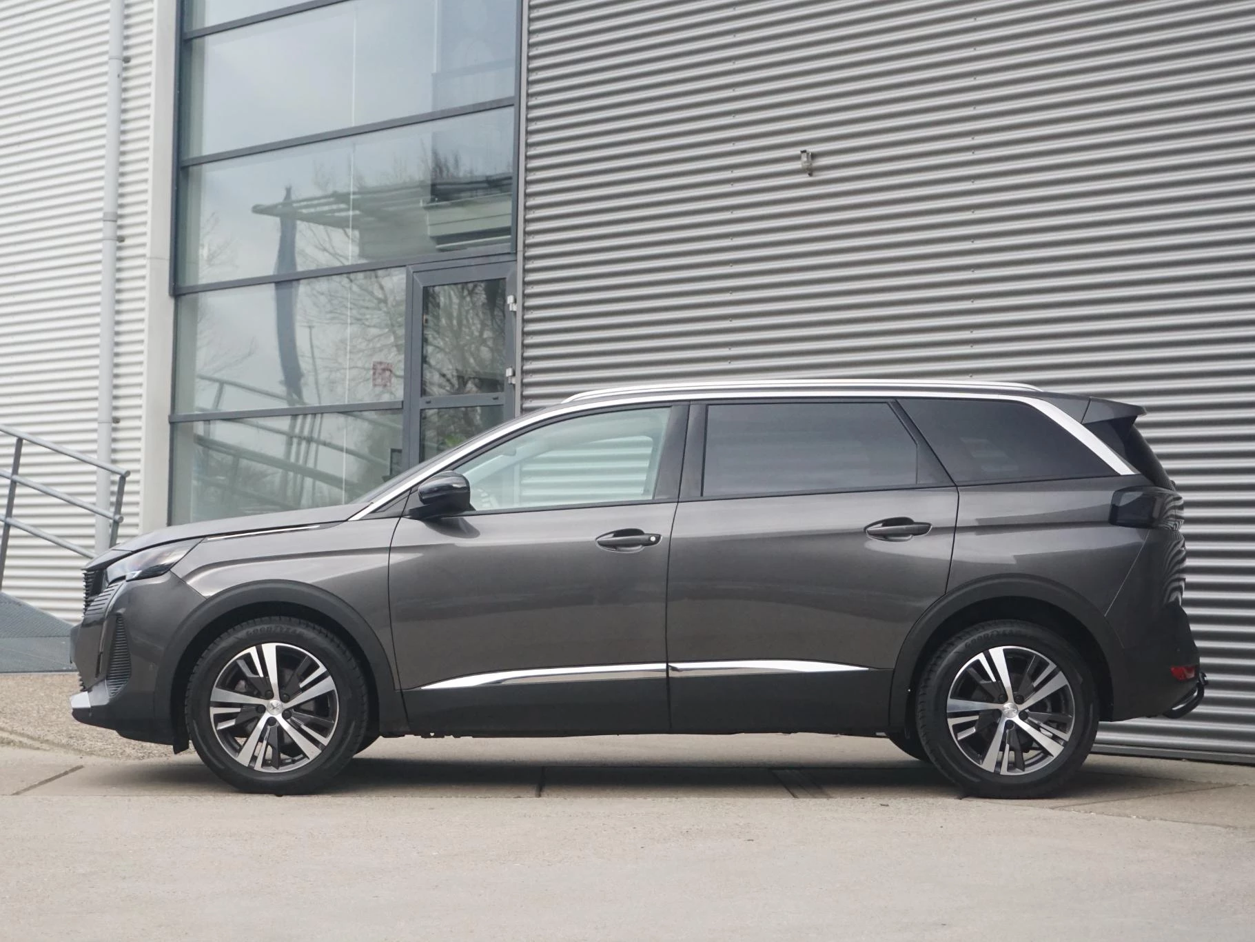 Hoofdafbeelding Peugeot 5008