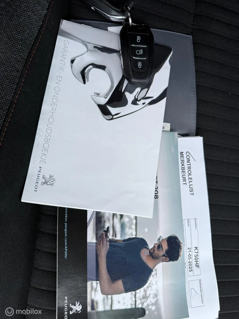 Hoofdafbeelding Peugeot e-208