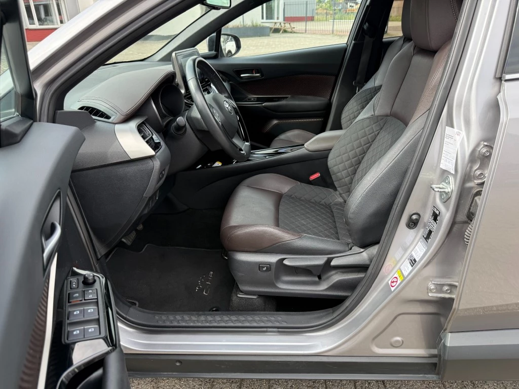 Hoofdafbeelding Toyota C-HR