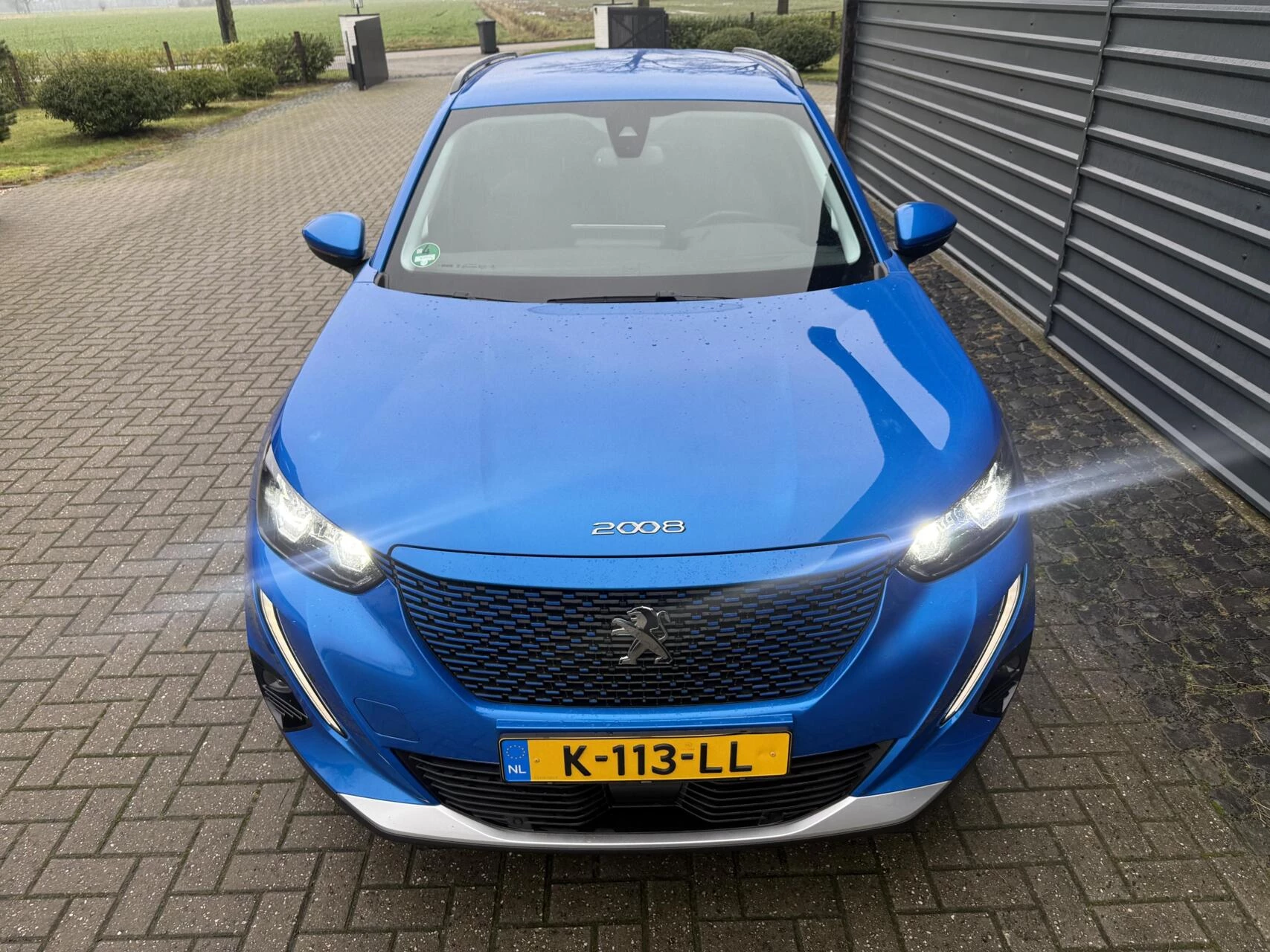 Hoofdafbeelding Peugeot e-2008